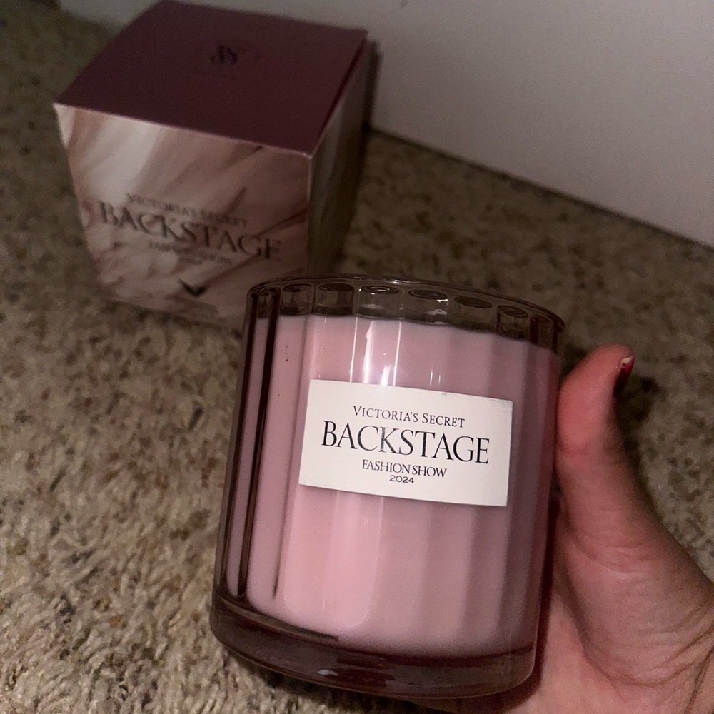 Back stage candle Victoria’s Secret fashion show limited edition  bombshell 🩷💕